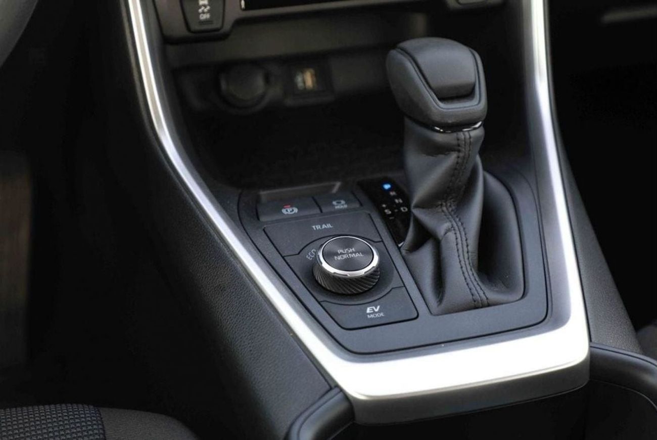 Toyota RAV4 2024 Toyota Rav4 2.5 Hybrid - Urban Khaki inside Black