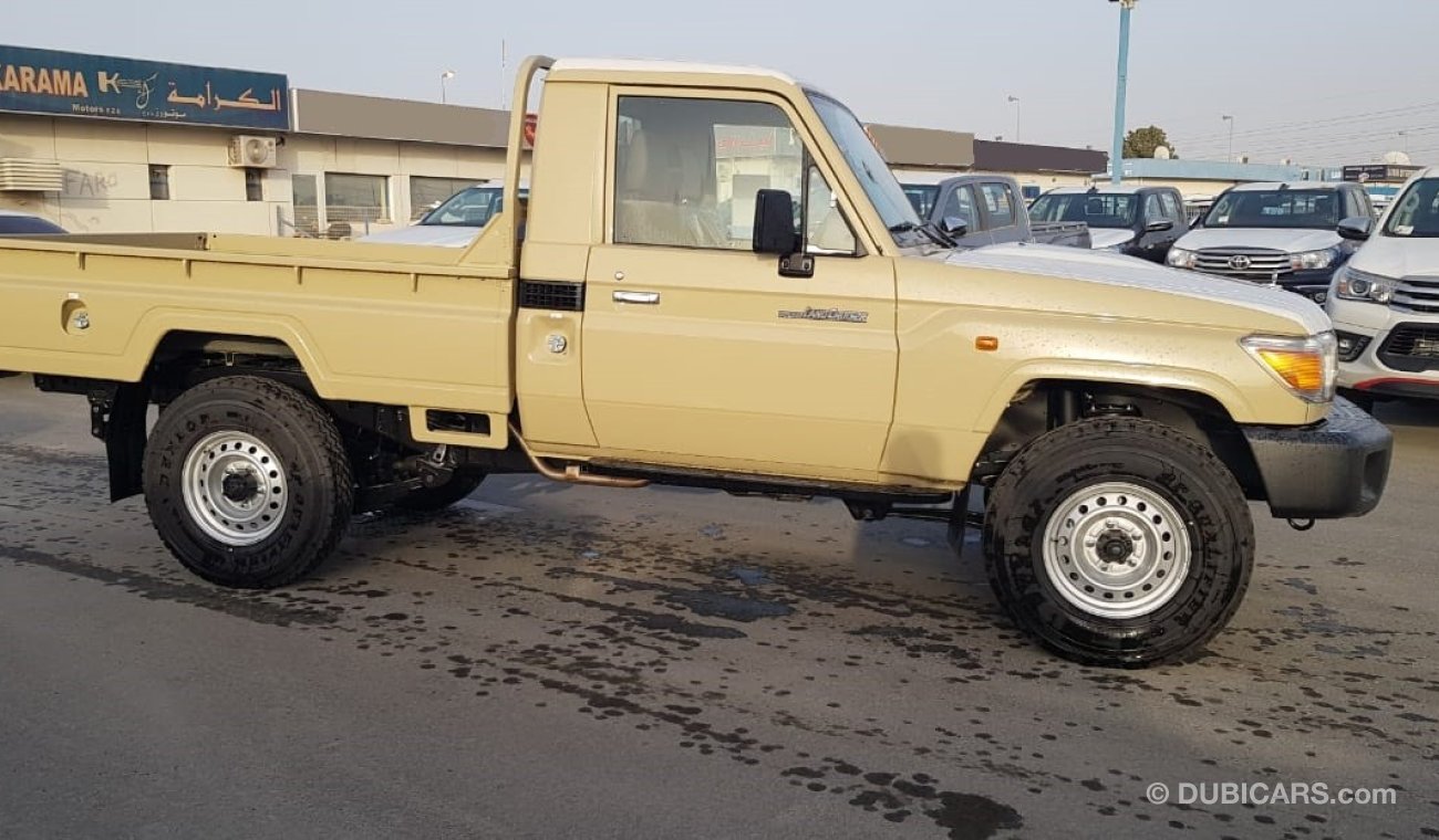 تويوتا لاند كروزر بيك آب 4.0 لتر 6 سلندر - بترول Toyota Land Cruiser Pickup