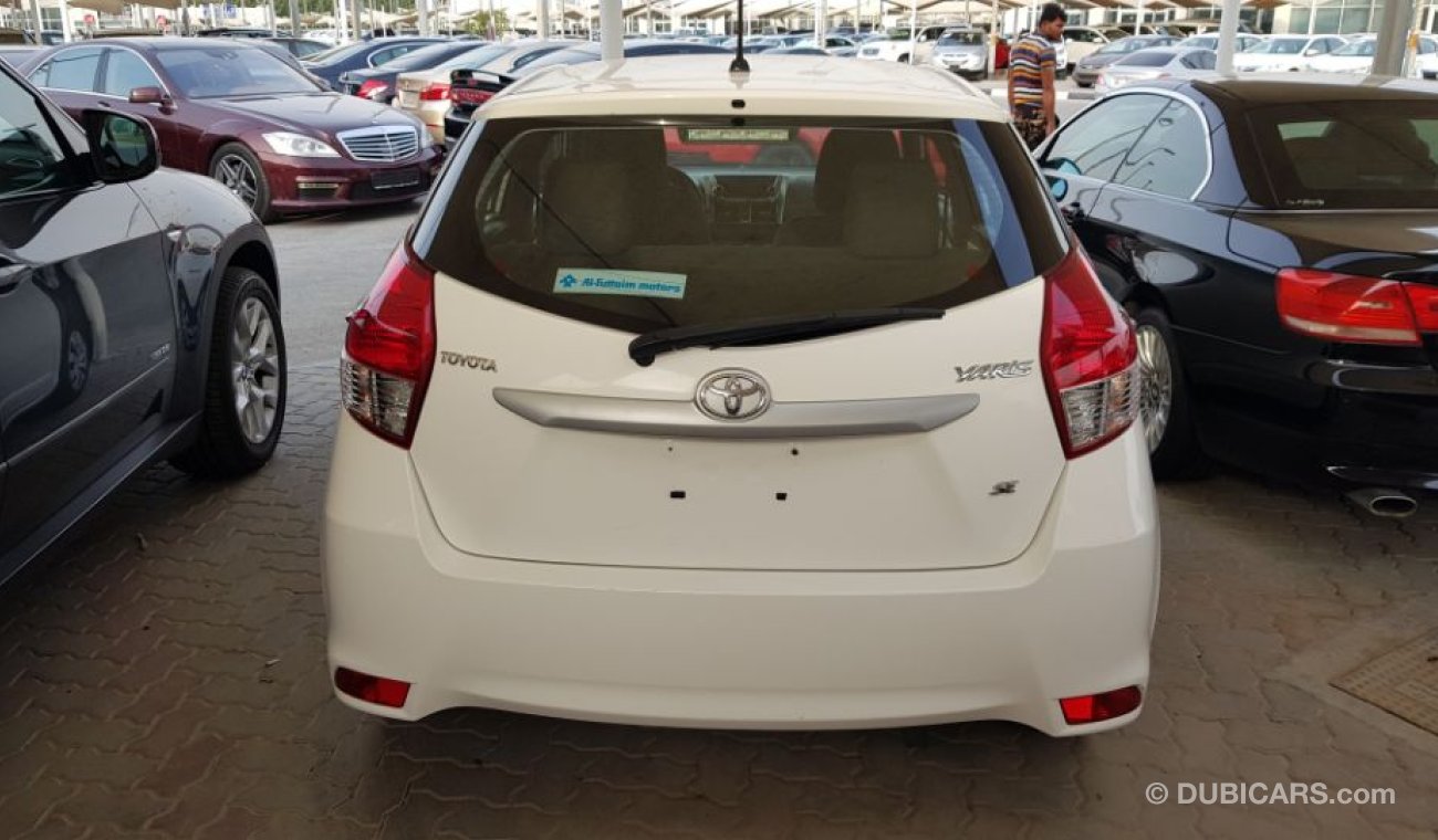 Toyota Yaris 2016  gcc specs low mileage