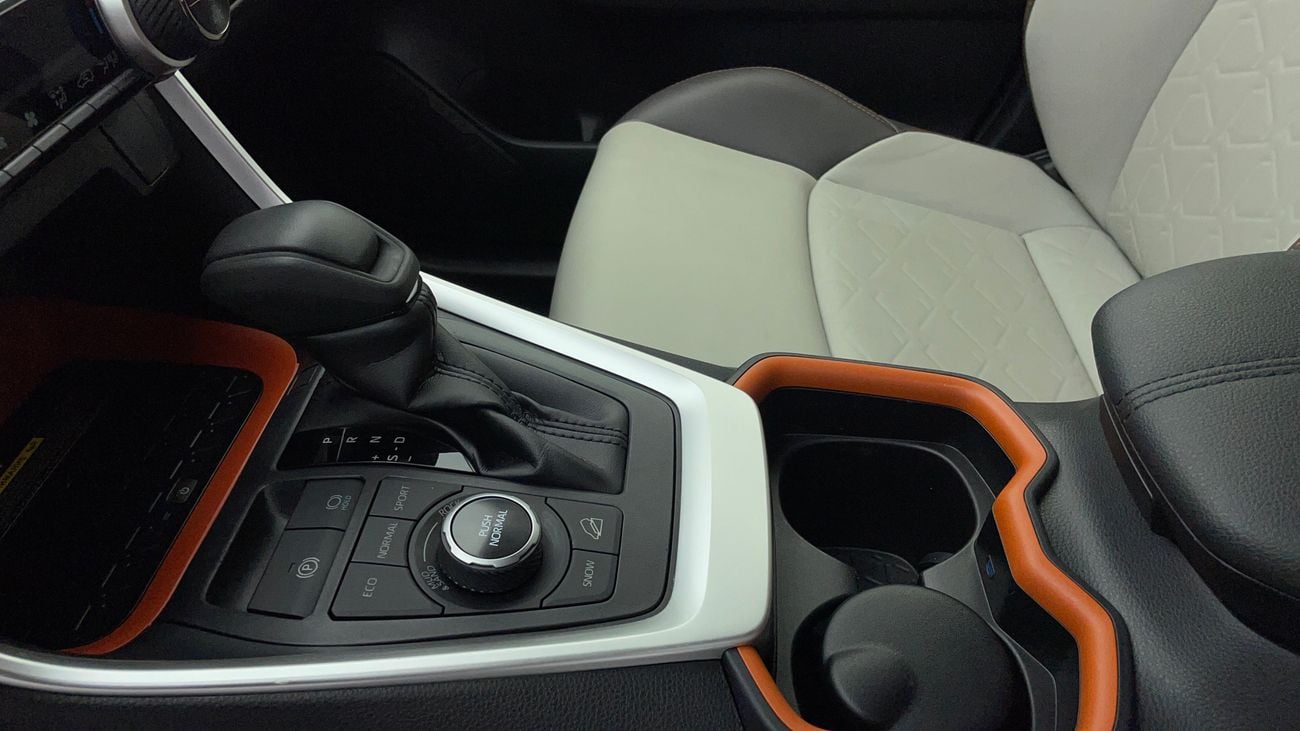 تويوتا راف ٤ ADVENTURE 2.5 | بدون دفعة مقدمة | اختبار قيادة مجاني للمنزل