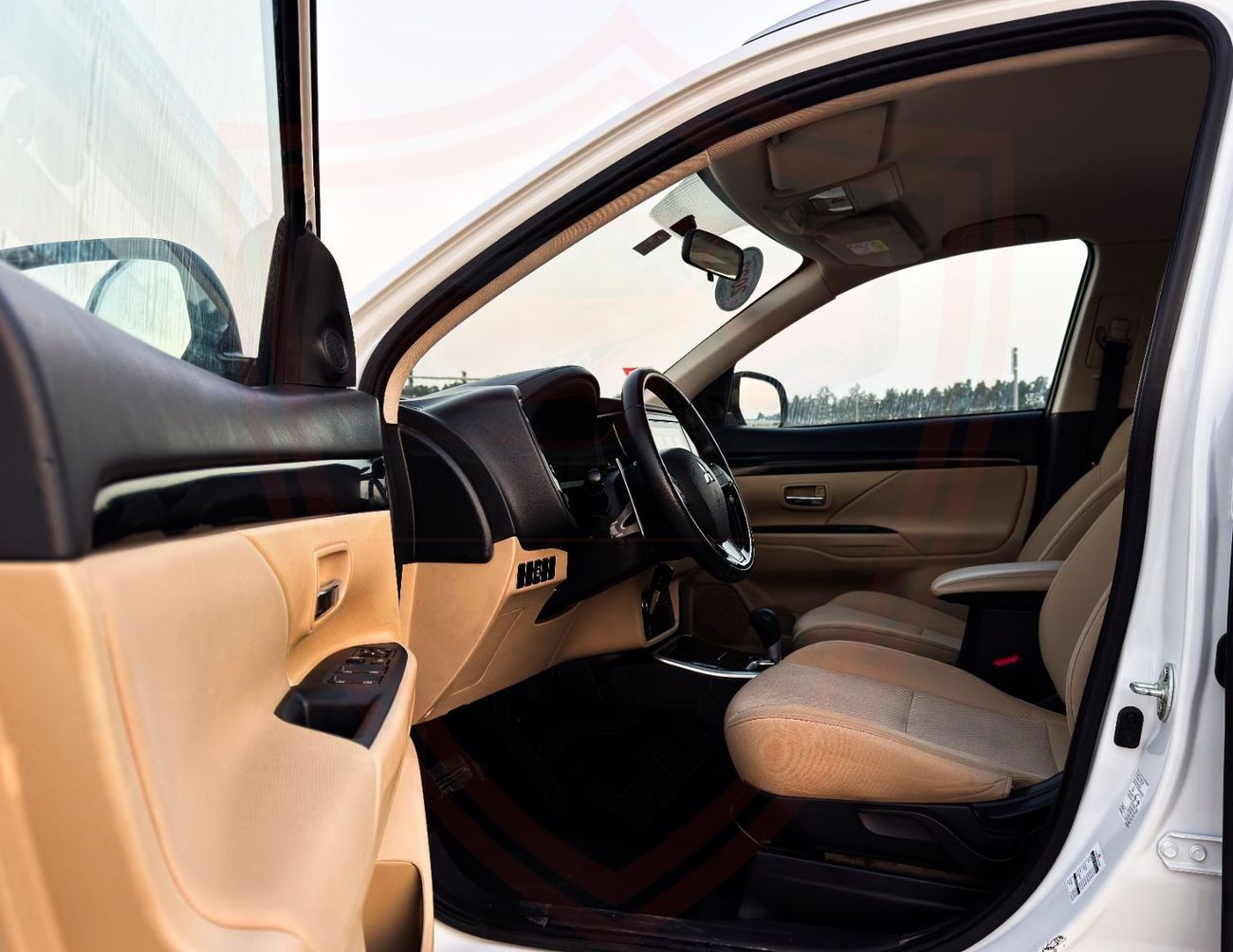 ميتسوبيشي آوتلاندر ميتسوبيشي أوتلاندر | 2.4 لتر | ٢٠٢٣ | خليجي | خالية من الحوادث | بحالة ممتازة | 1058 شهرياً