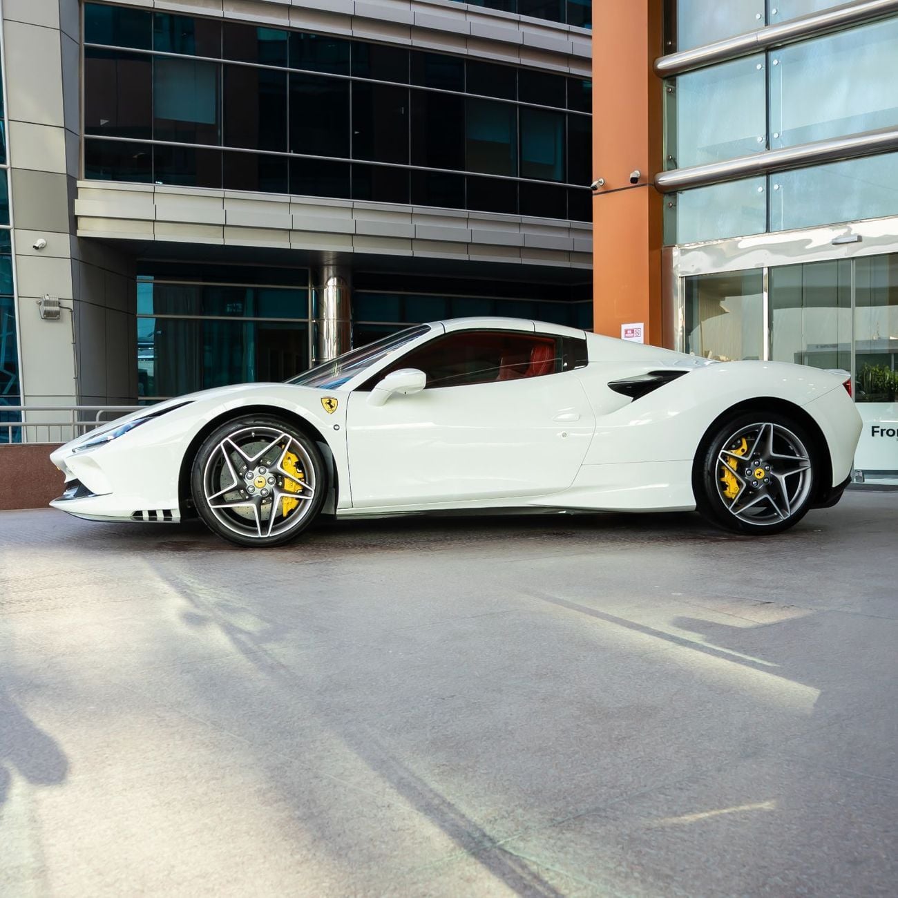 فيراري ف ٨ سبيدر STD 3.9T V8