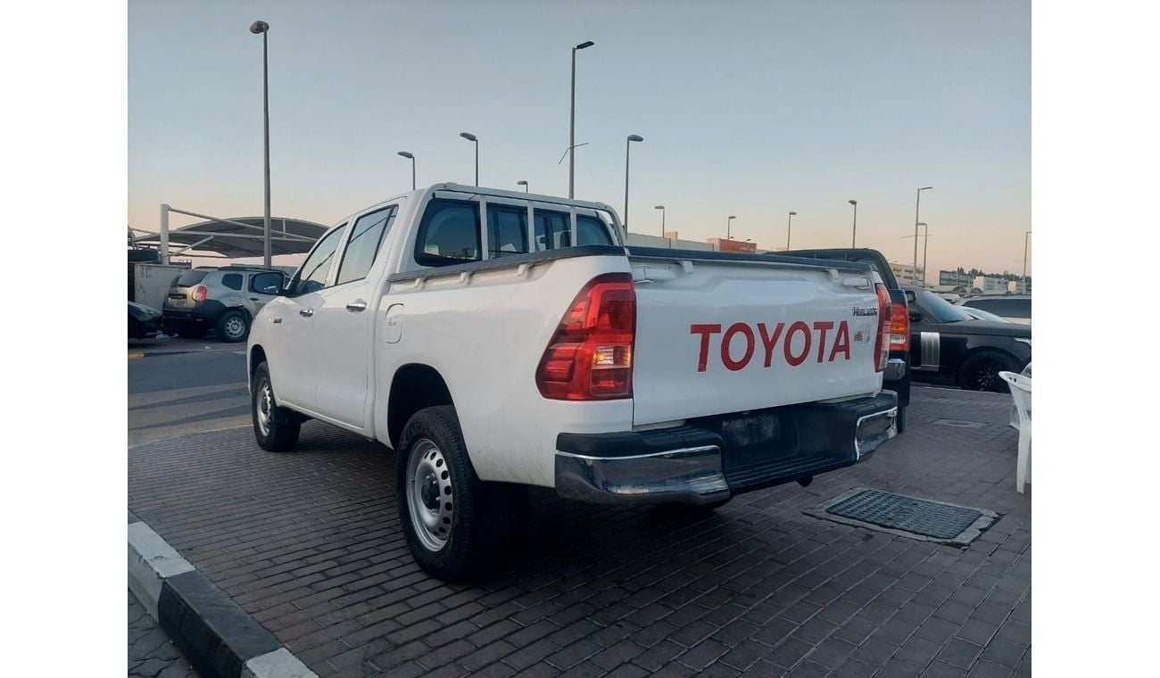 Toyota Hilux DC 2.4L 4WD DIESEL MANUAL TRANSMISSION