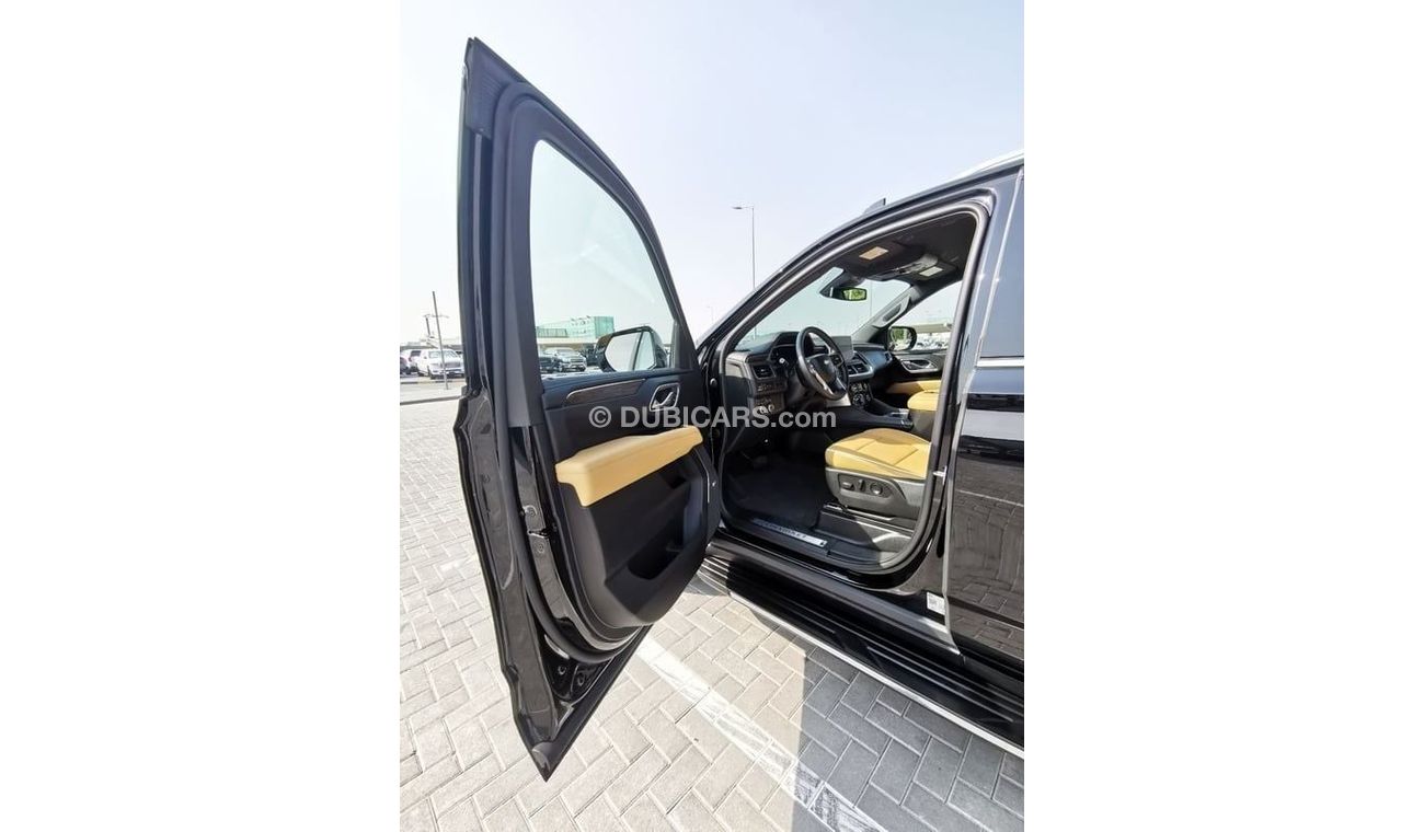 Chevrolet Suburban Chevrolet LT Suburban - 2023 - Black