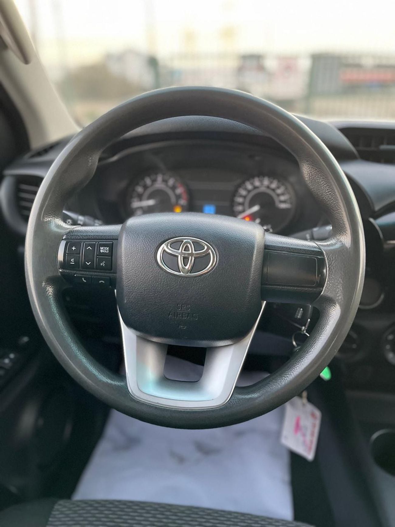 تويوتا هيلوكس 