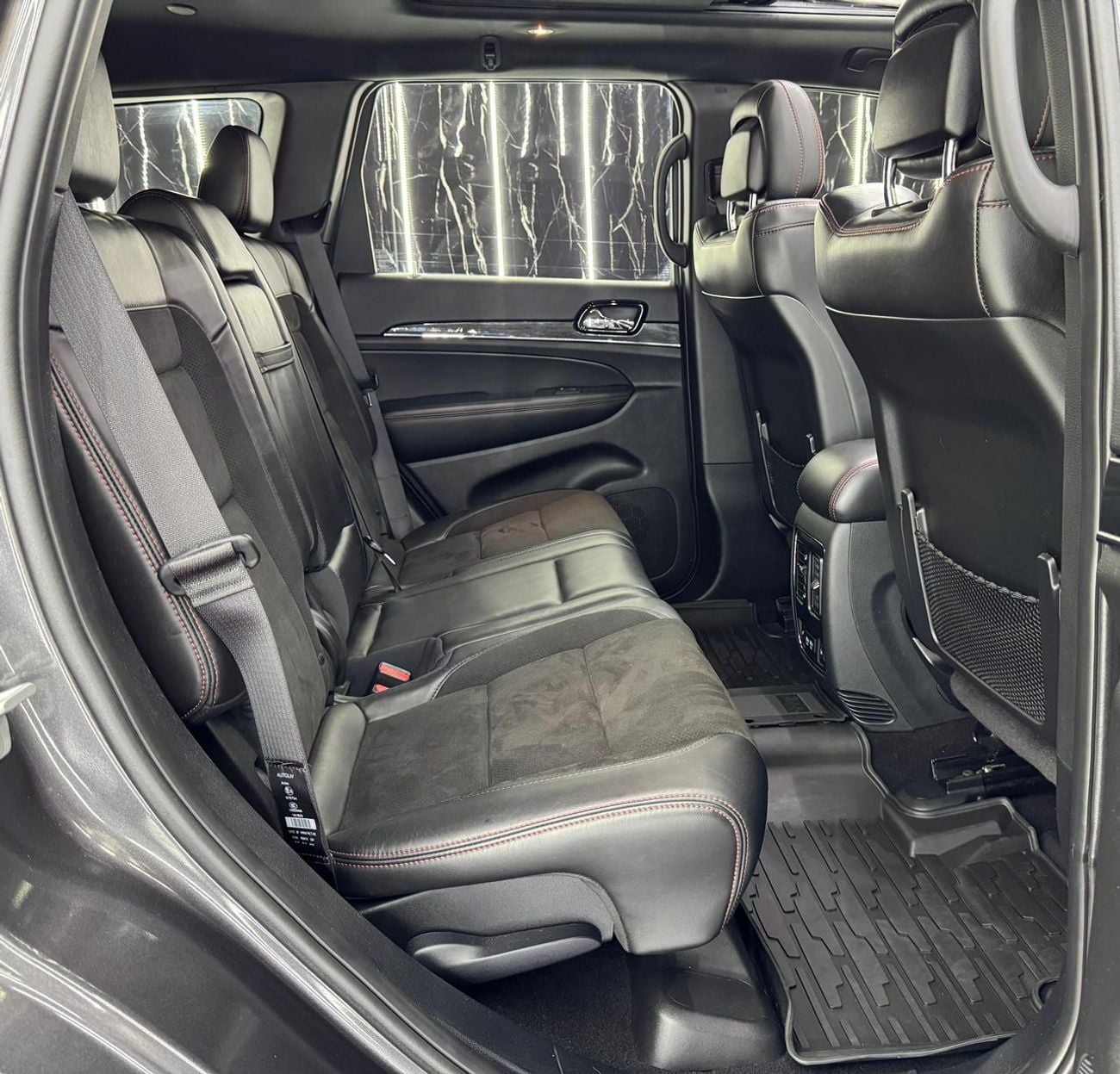 جيب جراند شيروكي Trailhawk 3.6L