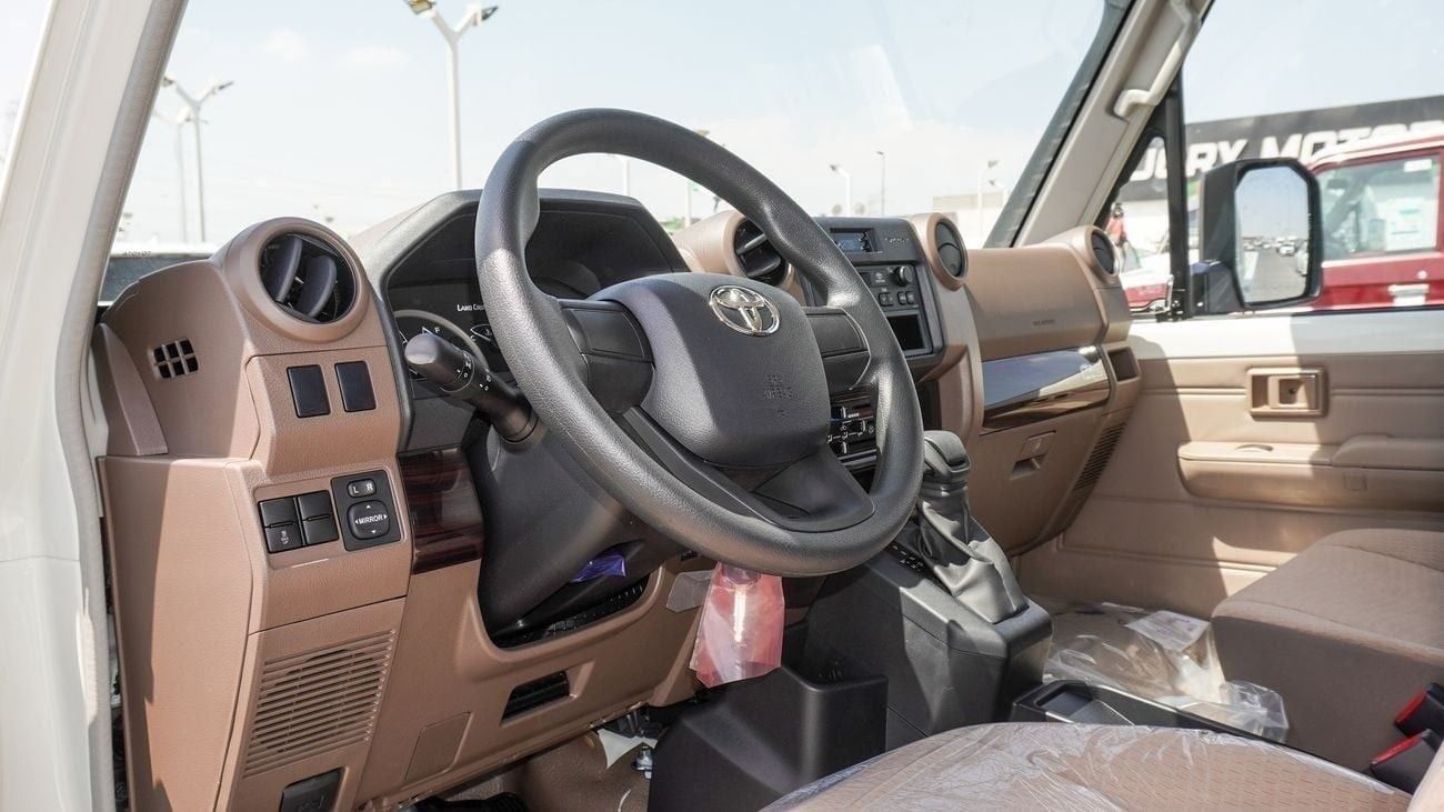 تويوتا لاند كروزر بيك آب PICKUP LC79 S/C DIESEL 2.8L A/T DIFFLOCK 2025