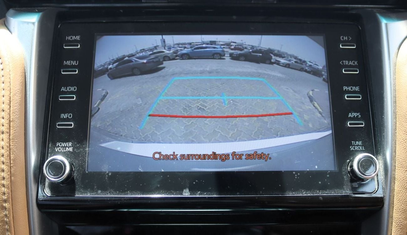 Toyota Fortuner GXR ACCIDENTS FREE - GCC- V6 - GXR - ORIGINAL PAINT - PERFECT CONDITION INSIDE OUT