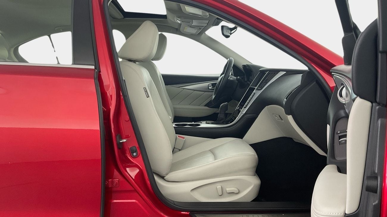 إنفينيتي Q50 Premium / Luxe | upto AED 20,000 Ramadan Discount | شامل الضمان | 0 ﺪﻔﻋﺓ ﺃﻮﻟﻯ