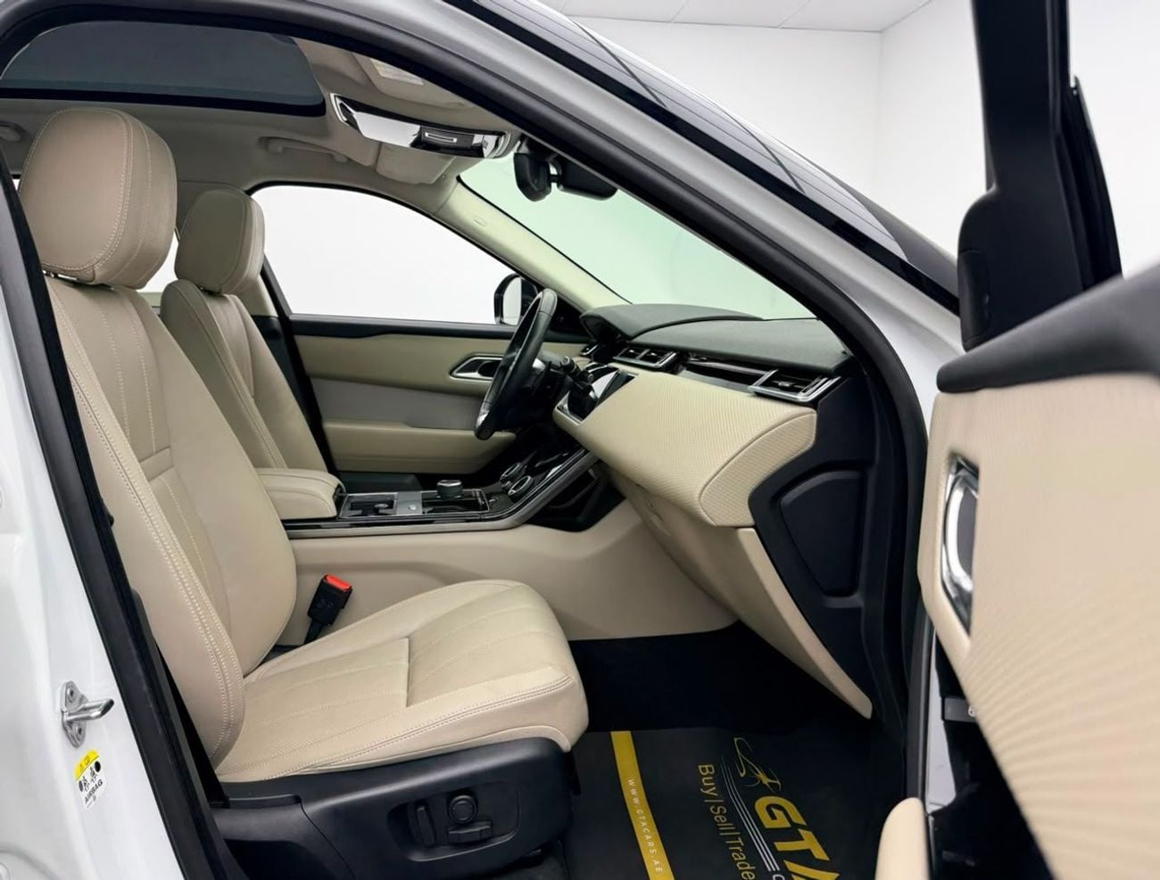Land Rover Range Rover Velar P250 2020 Range Rover Velar P250 S, Warranty, Full Service History, Excellent Condition, GCC