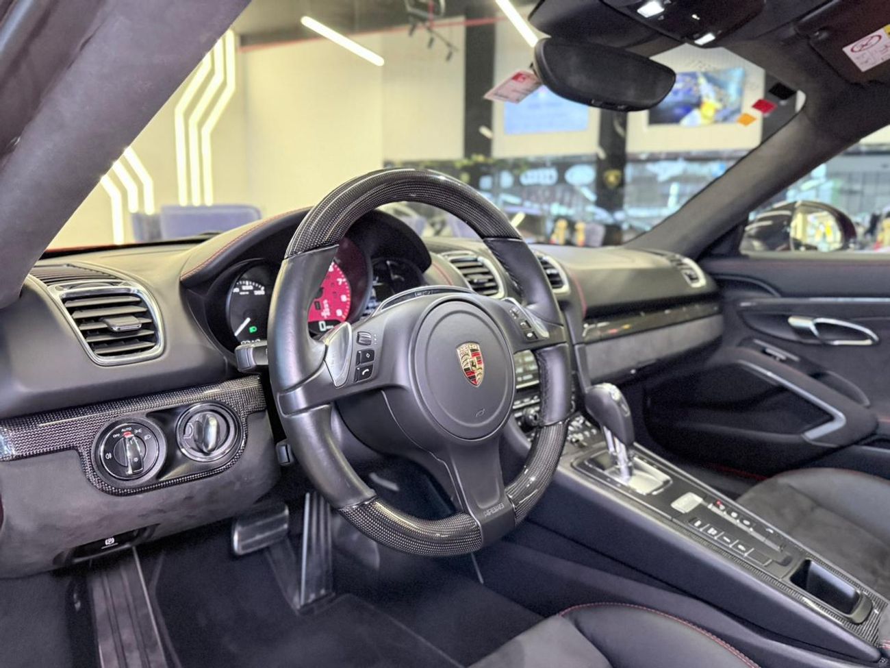 Porsche Cayman GTS 3.4L Porsche Cayman GTS 2015 - GCC - Full Service History - Dealer Warranty till Sep/2026