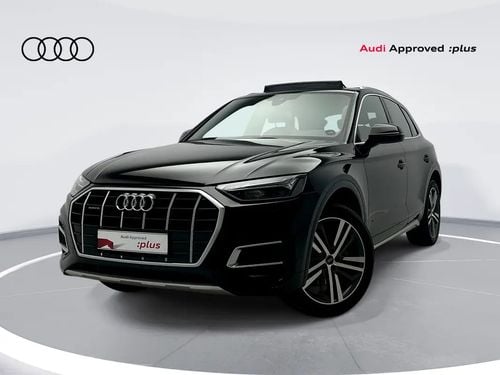 Audi Q5 45 TFSI quattro Sport Style & Technology Selection 2.0L Advanced 45 TFSI quattro 249hp (Ref# 106957)