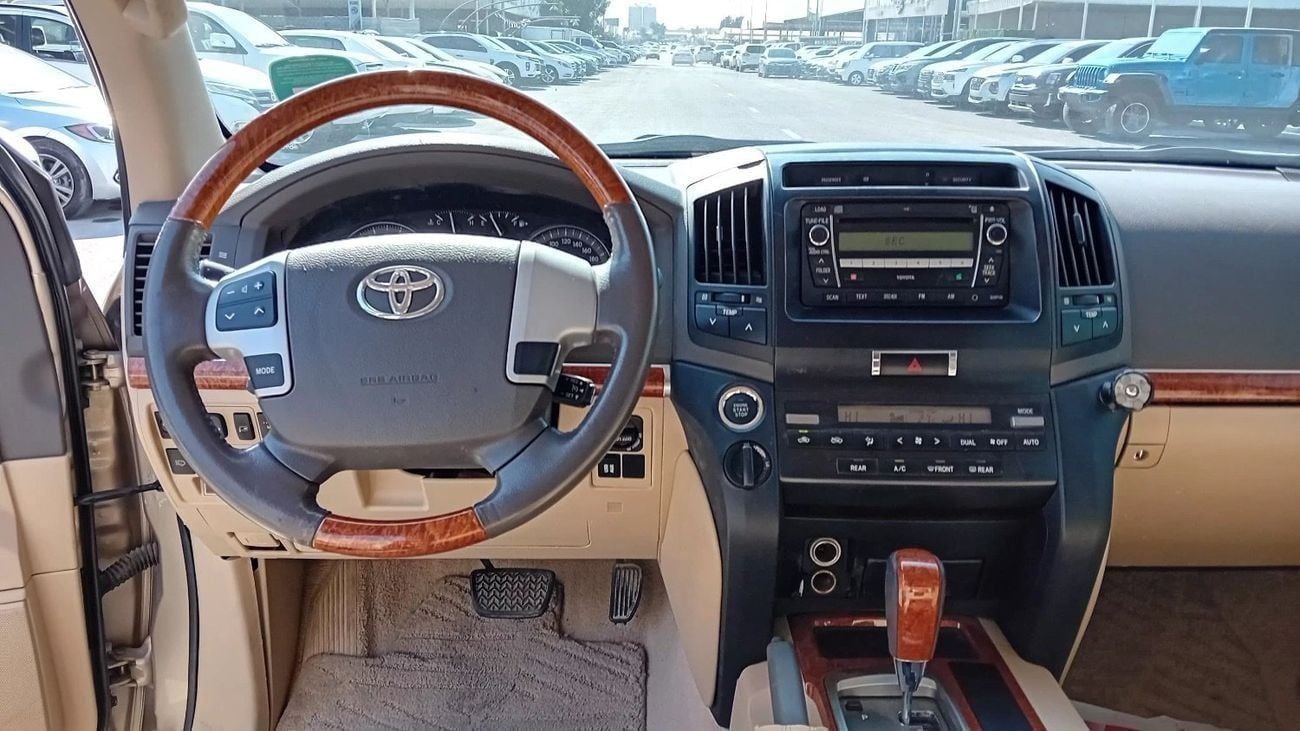 تويوتا لاند كروزر GXR 4.0L 4WD