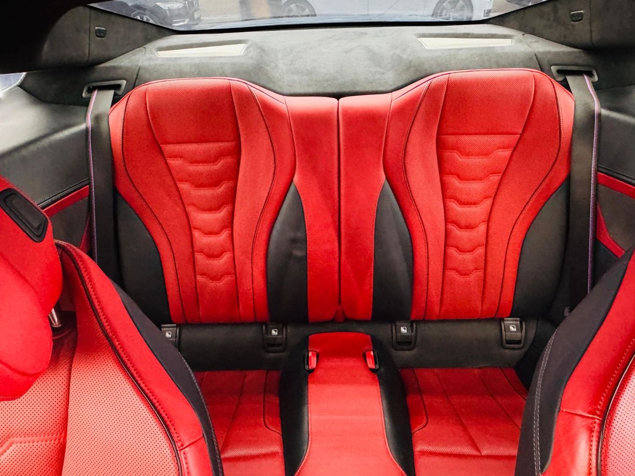 بي أم دبليو 840i Std 3.0L Sportback 2022 BMW 840I GCC full option with Service contract till April 20227 or 60k