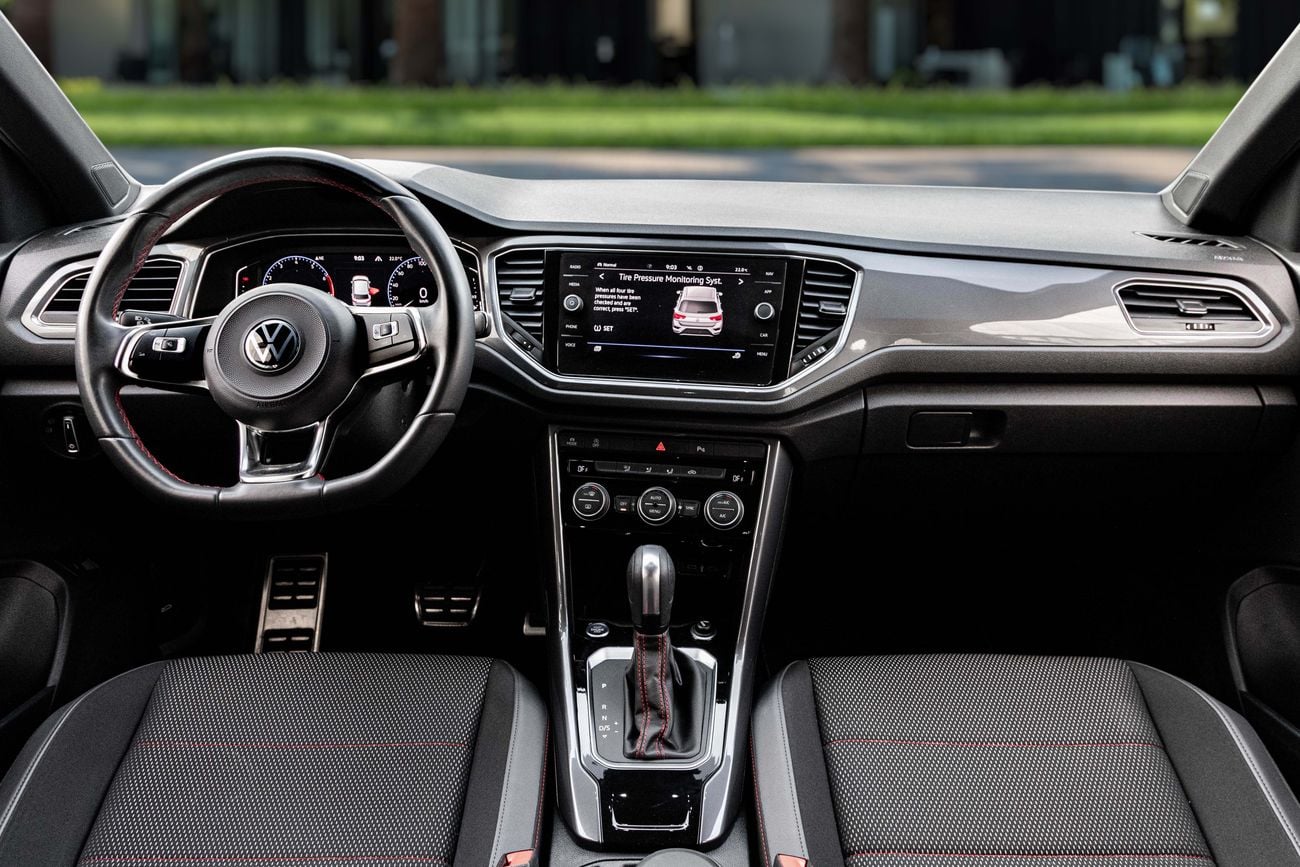 فولكس واجن T ROC T-Roc Sport | 1,117 P.M | 0% Downpayment | UNDER WARRANTY!