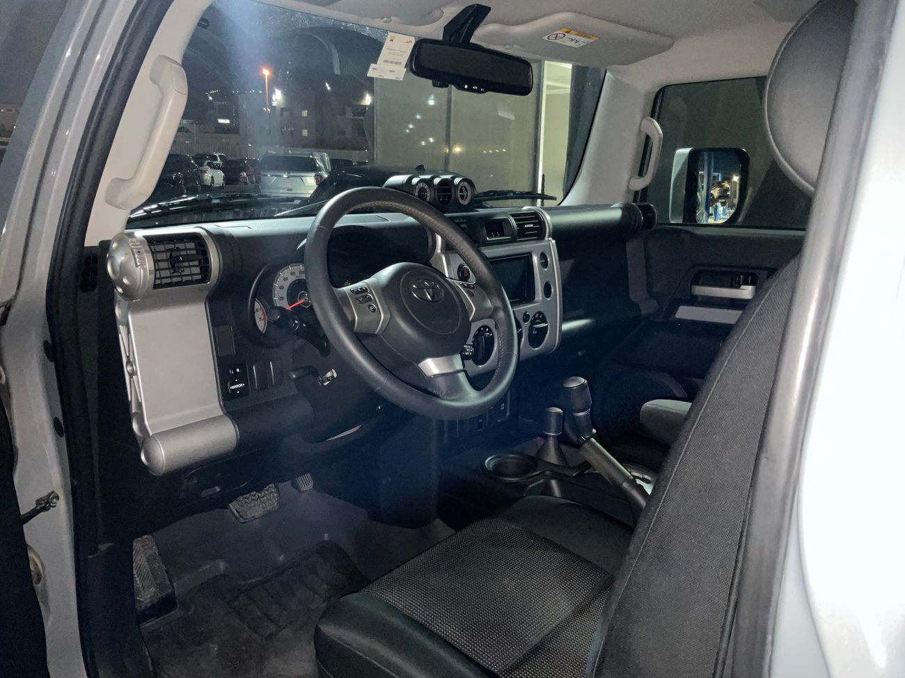 تويوتا إف جي كروزر VXR | شامل الضمان | 0 ﺪﻔﻋﺓ ﺃﻮﻟﻯ