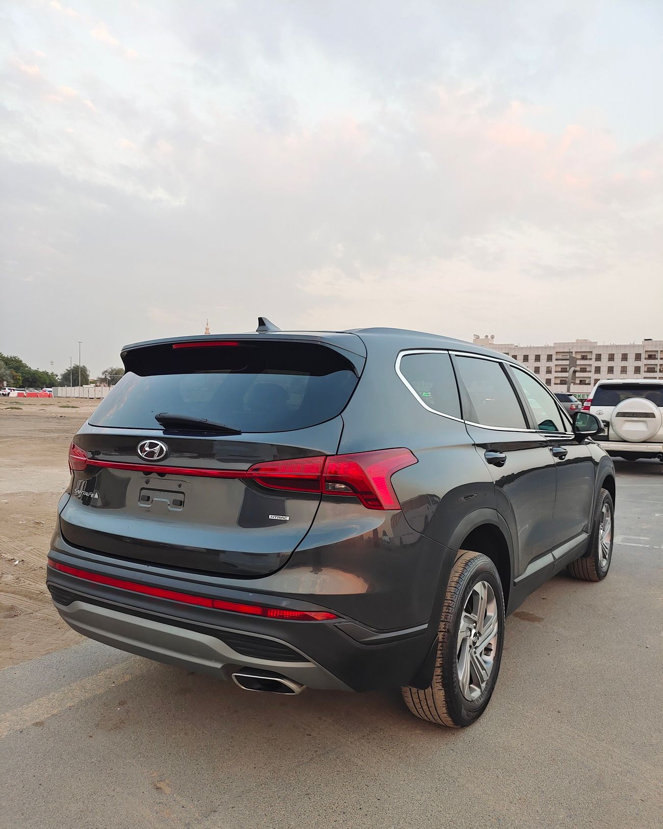 Hyundai Santa Fe SUV AWD 5 SEATS