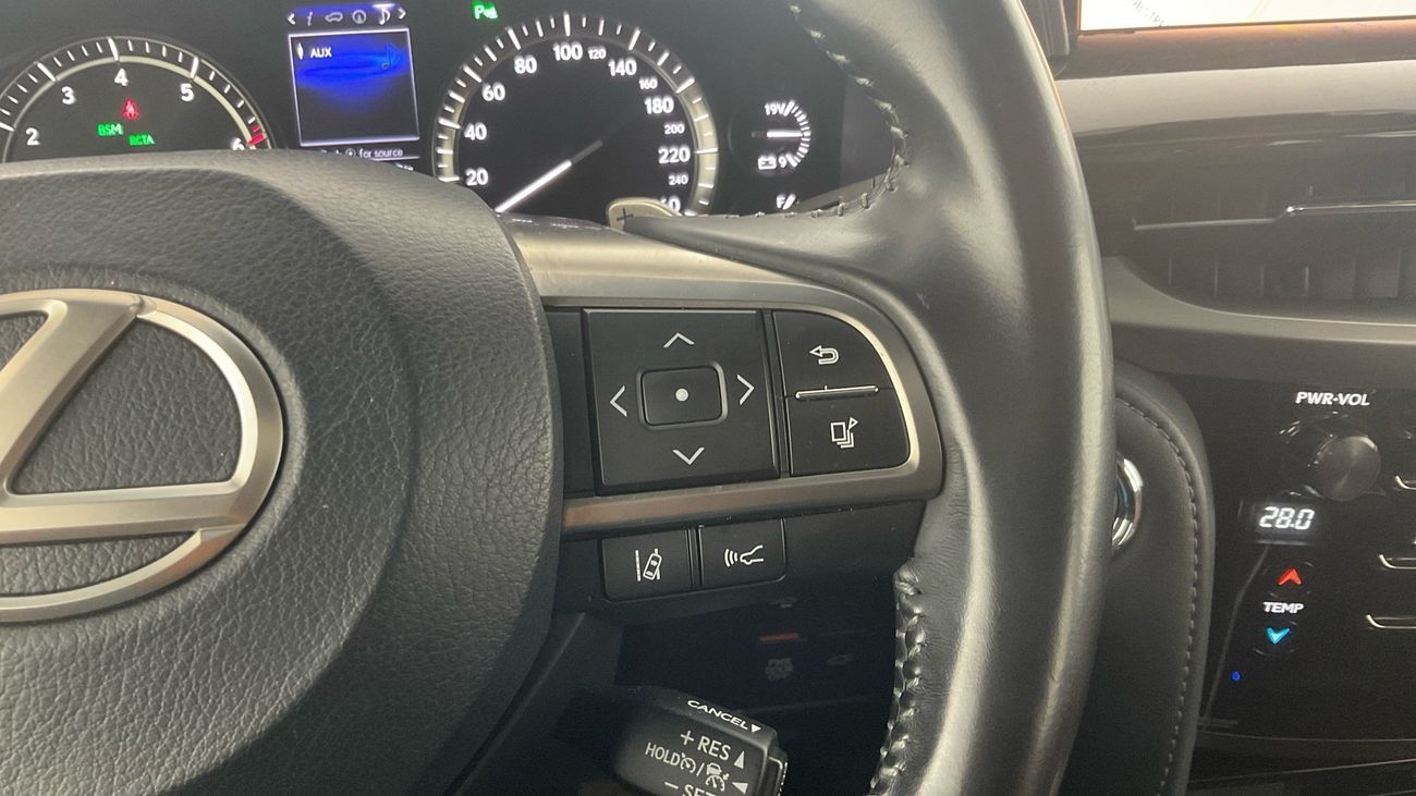 لكزس LX 570 Platinum | upto AED 20,000 Ramadan Discount | شامل الضمان | 0 ﺪﻔﻋﺓ ﺃﻮﻟﻯ