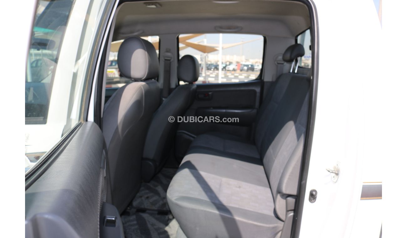 Toyota Hilux DUAL CABIN 4X4 FULLY AUTOMATIC PICKUP TRUCK