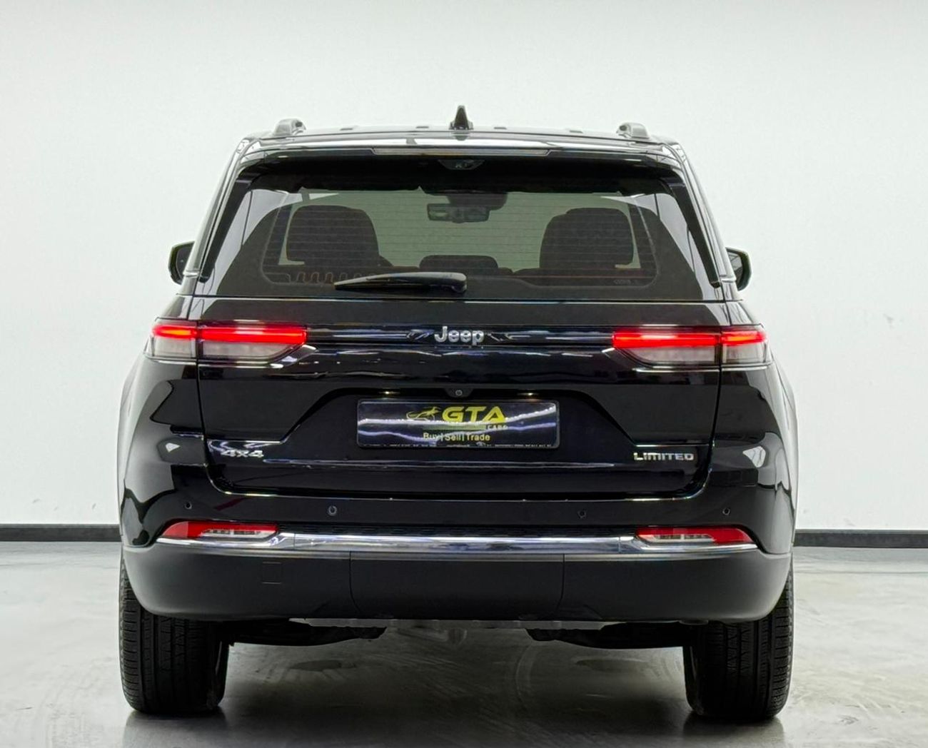 Jeep Grand Cherokee Limited 3.6L 2023 Jeep Grand Cherokee Limited Plus, 2028 Jeep Warranty, Low Km, Excellent Condition,