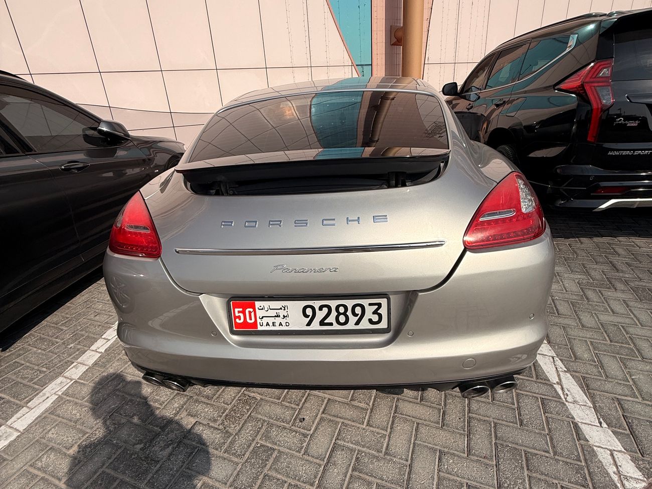 بورش باناميرا V6