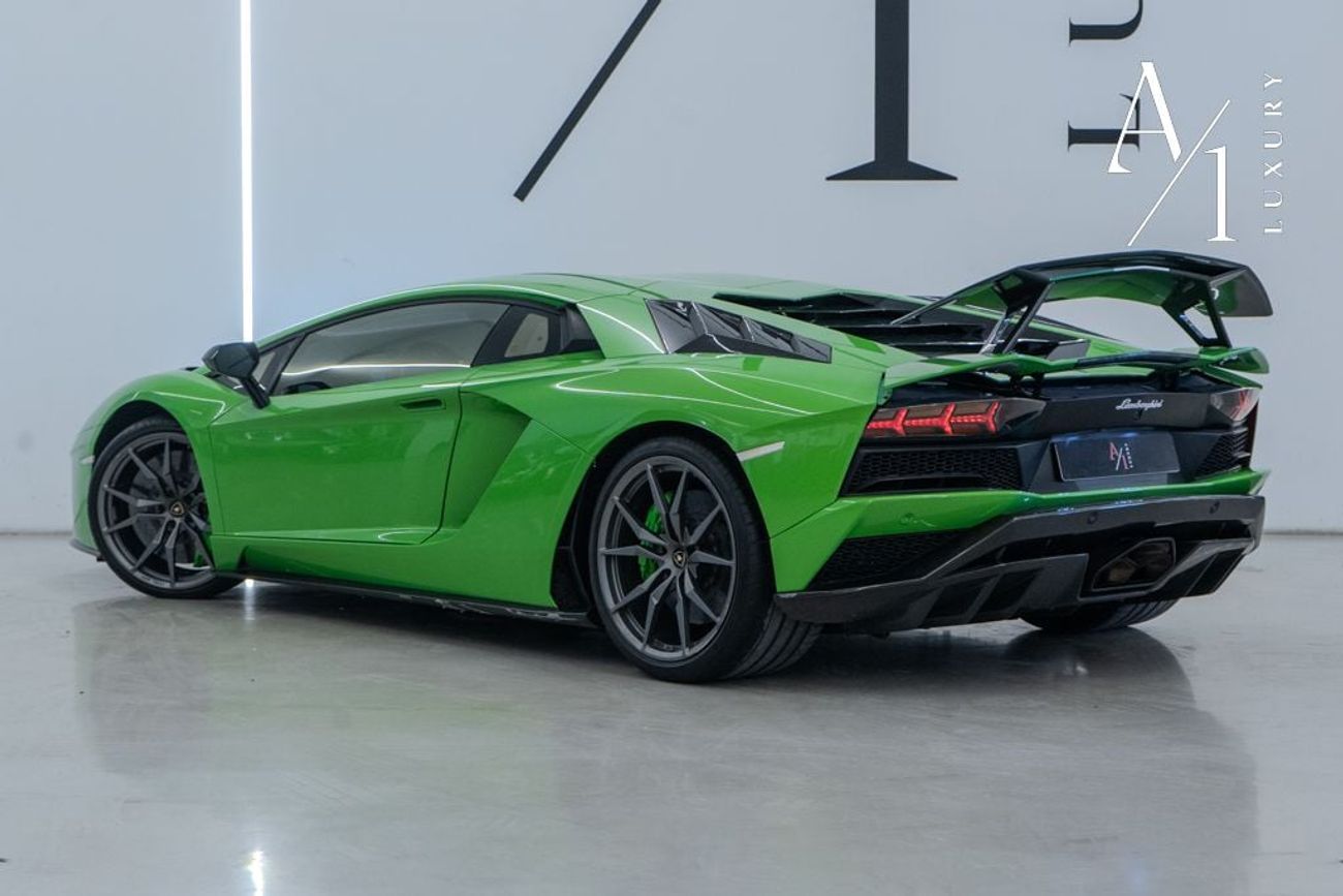 Lamborghini Aventador 6.5L V12