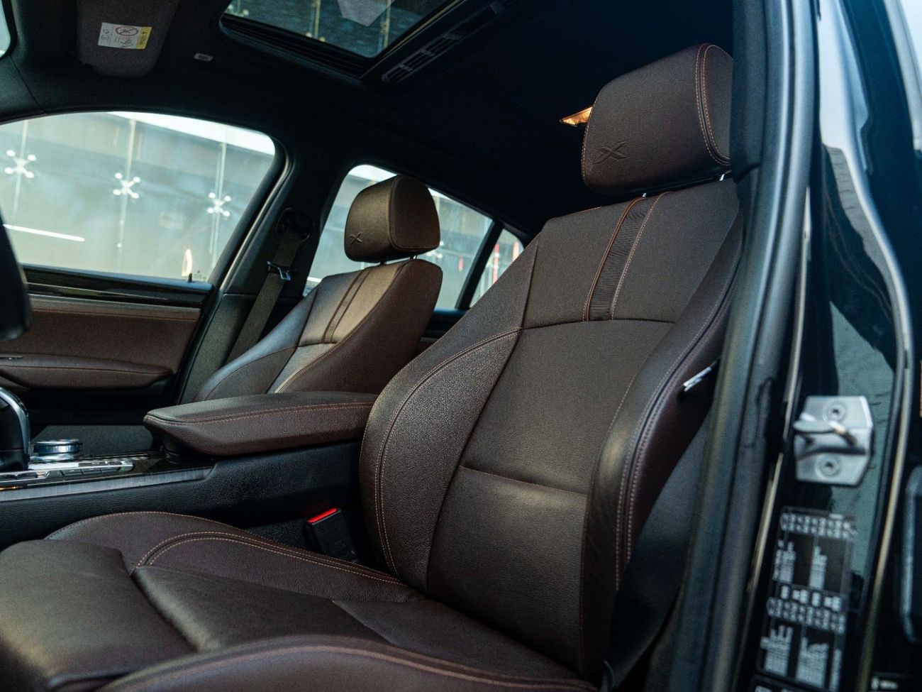 BMW X4 AED 1,573 PM • X4 XDRIVE 28i M-KIT • FULL OFFICIAL BMW SERVICE HISTORY • 2.0L TURBOCHARGED