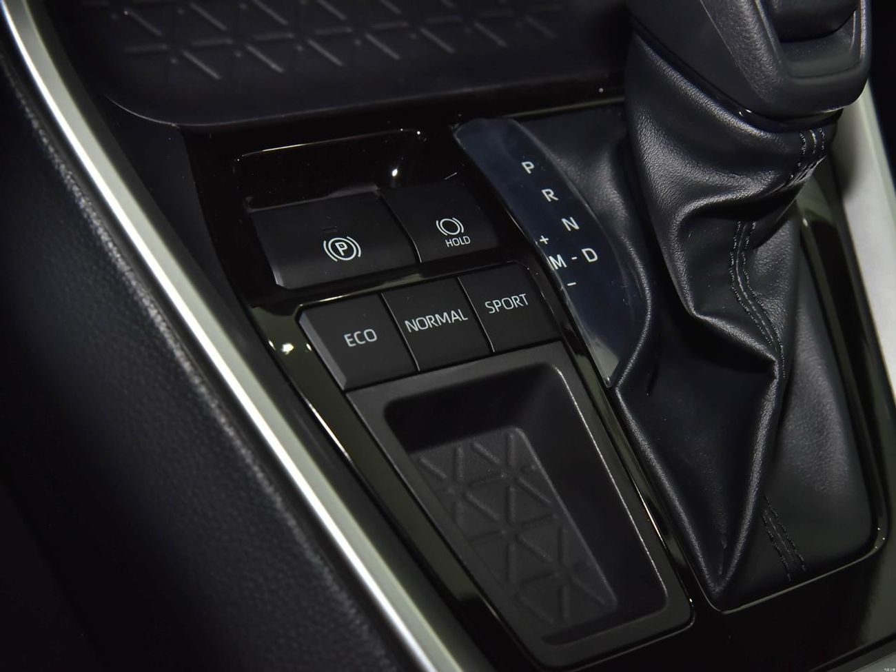 Toyota RAV4 TOYOTA RAV 4 2.0L PETROL 2WD FULL OPTION MODEL 2025