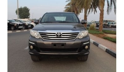 Toyota Fortuner TOYOTA FORTUNER SR5 2012 MODEL