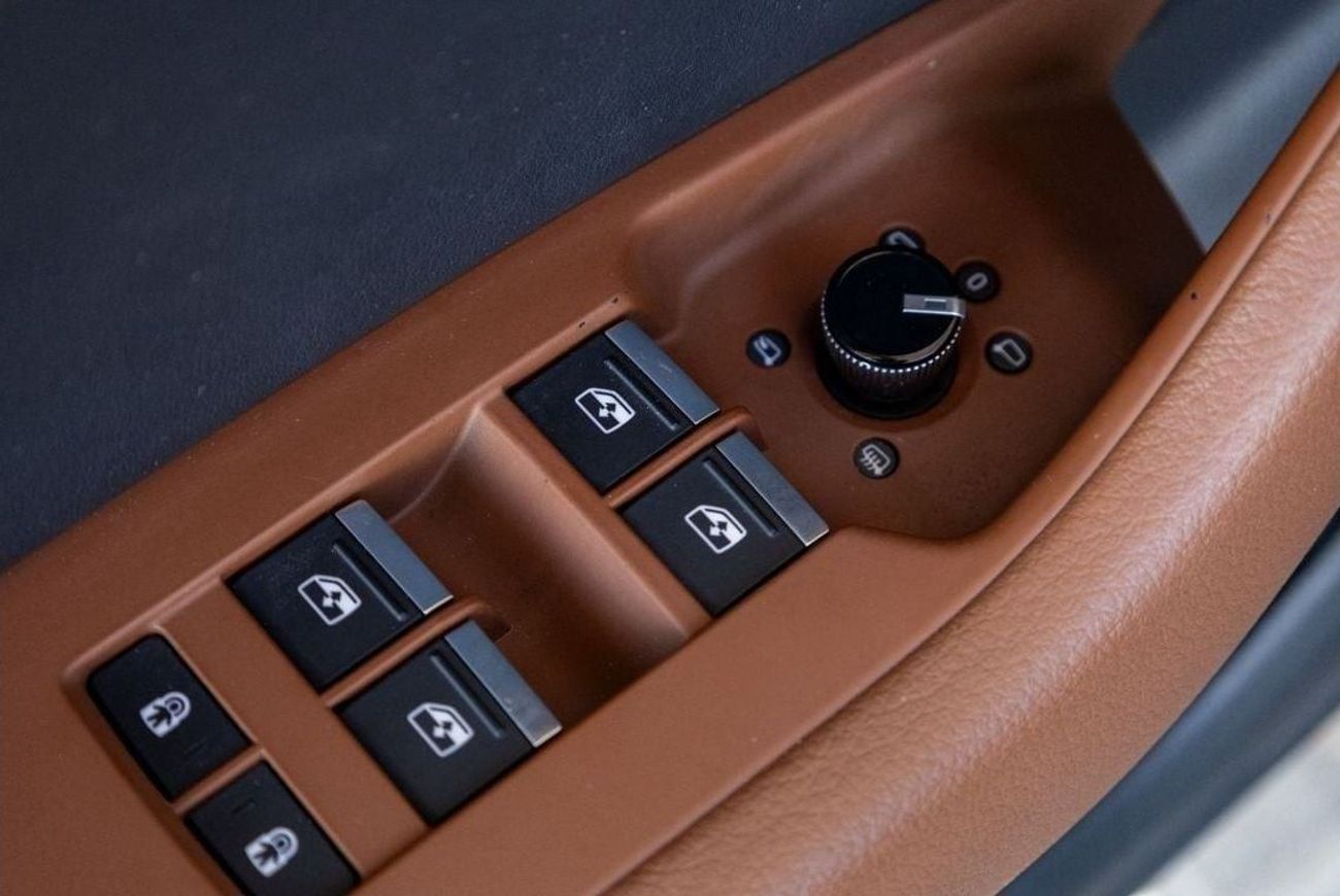 أودي A6 40 TFSI 2.0L Audi A6 40TFSI 2022 GCC under Warranty with Flexible Down-Payment.