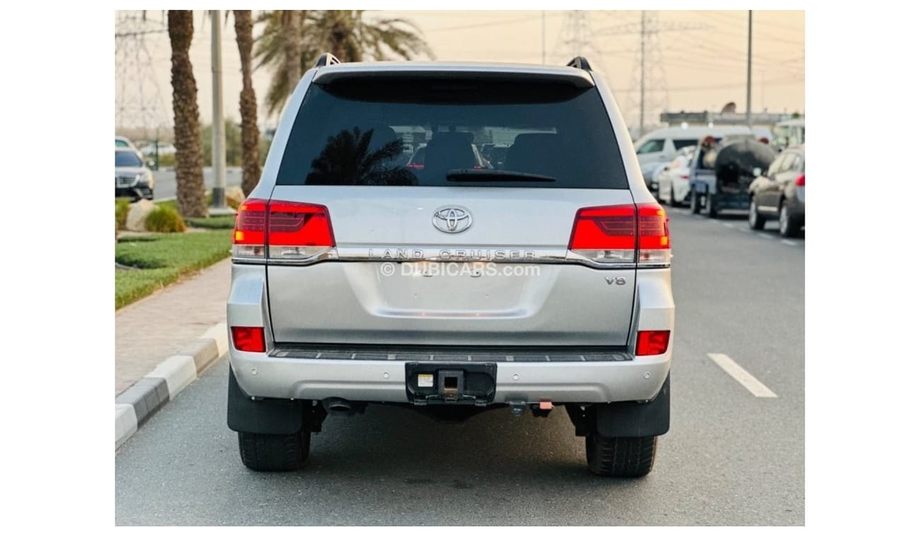 Toyota Land Cruiser VXR