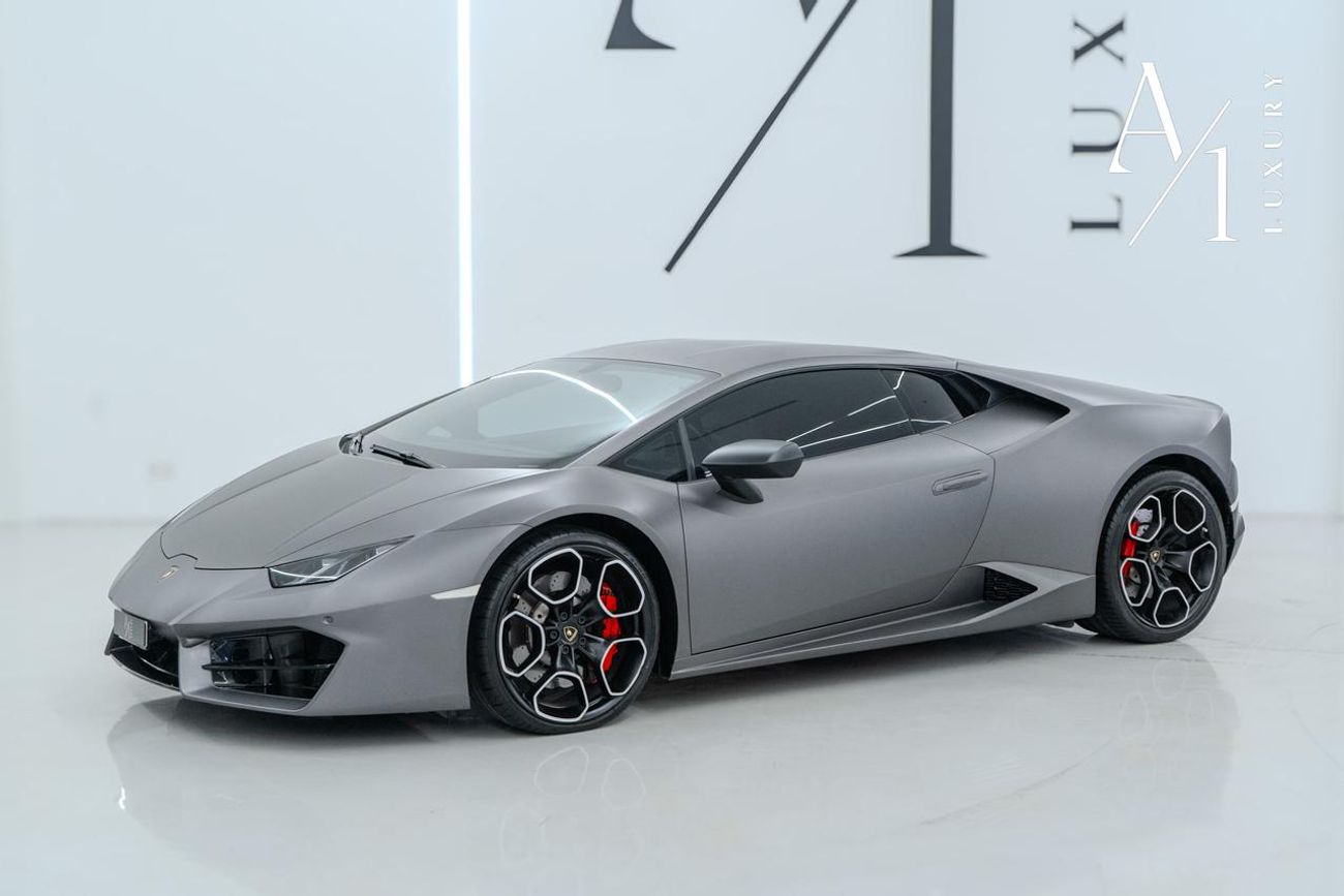 Lamborghini Huracan LP-580-2 2016 Lamborghini Huracan, Full Lamborghini Service History, Very Low Kms, GCC