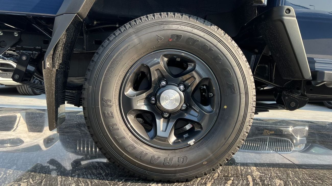 تويوتا لاند كروزر بيك آب 4.0L Double Cab