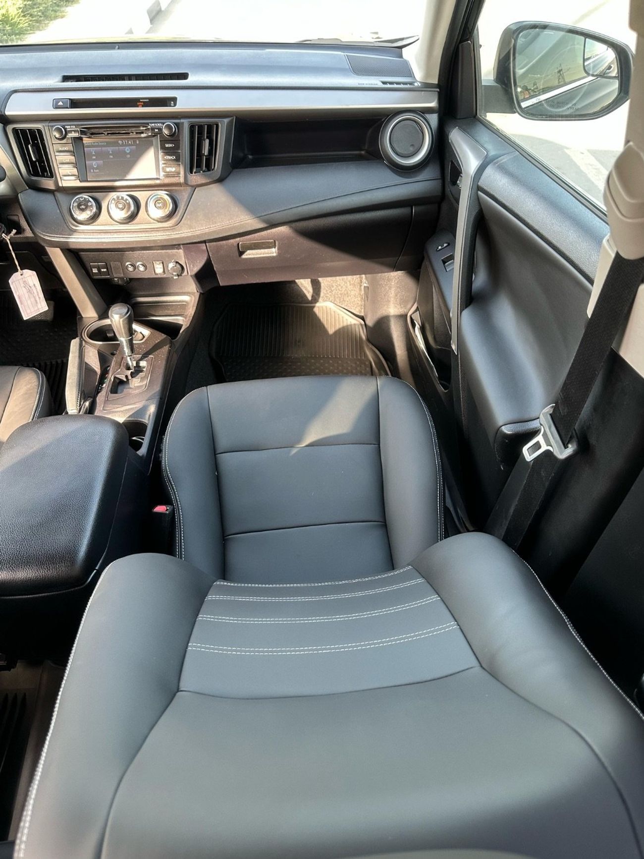 تويوتا راف ٤ 4WD