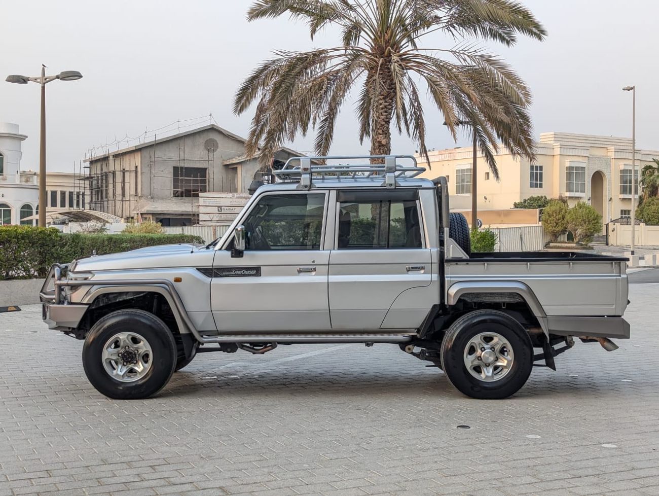 Toyota Land Cruiser Pick Up 