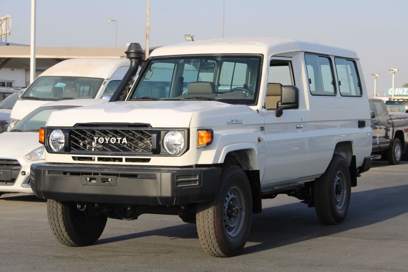 تويوتا لاند كروزر 70 TOYOTA LANDCRUISER 78 2.8L DIESEL GRADE E MANUAL