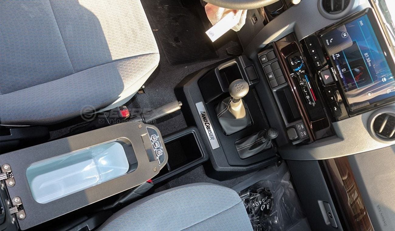 Toyota Land Cruiser 70 2025 Model Toyota Land Cruiser Hardtop LC76, 2.8L Diesel 4WD 5M/T