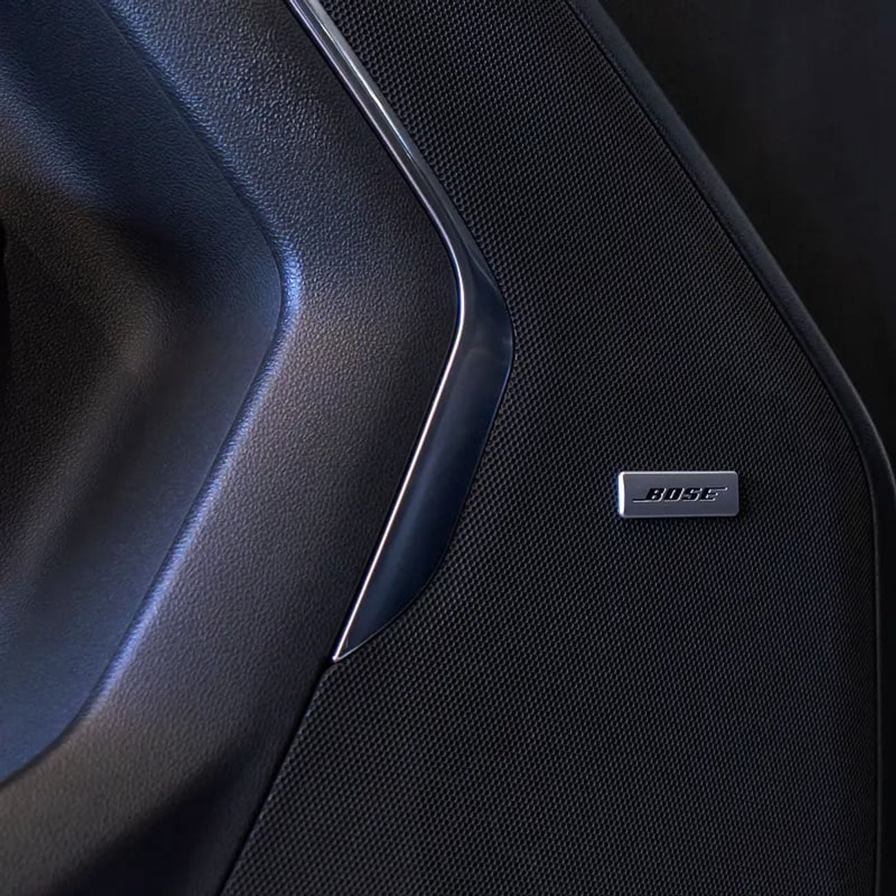 GMC Yukon AT4 5.3L 2,874 p.m • 0% Downpayment • AT4 • 1 Year Warranty