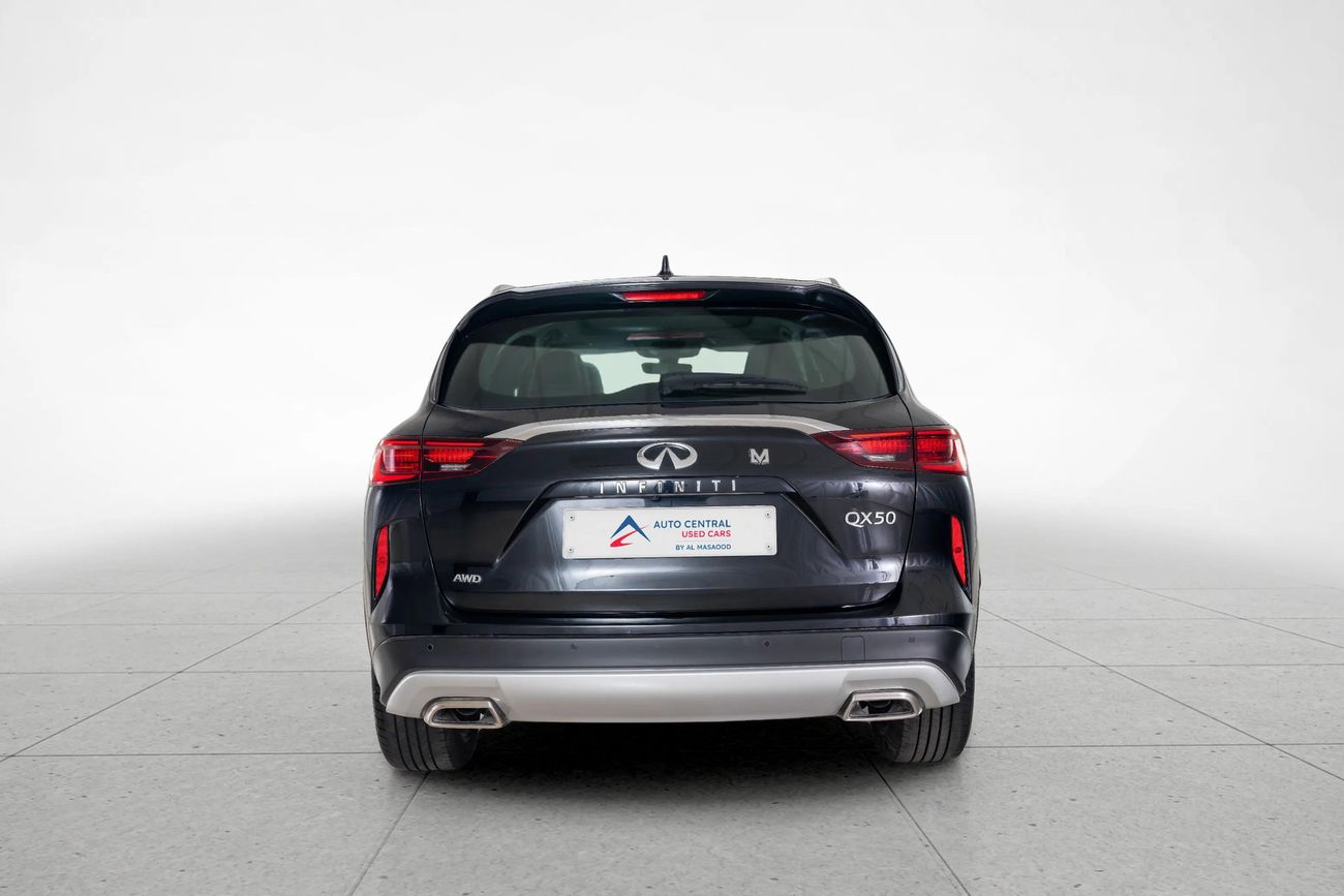 Infiniti QX50 LUXE 2.0