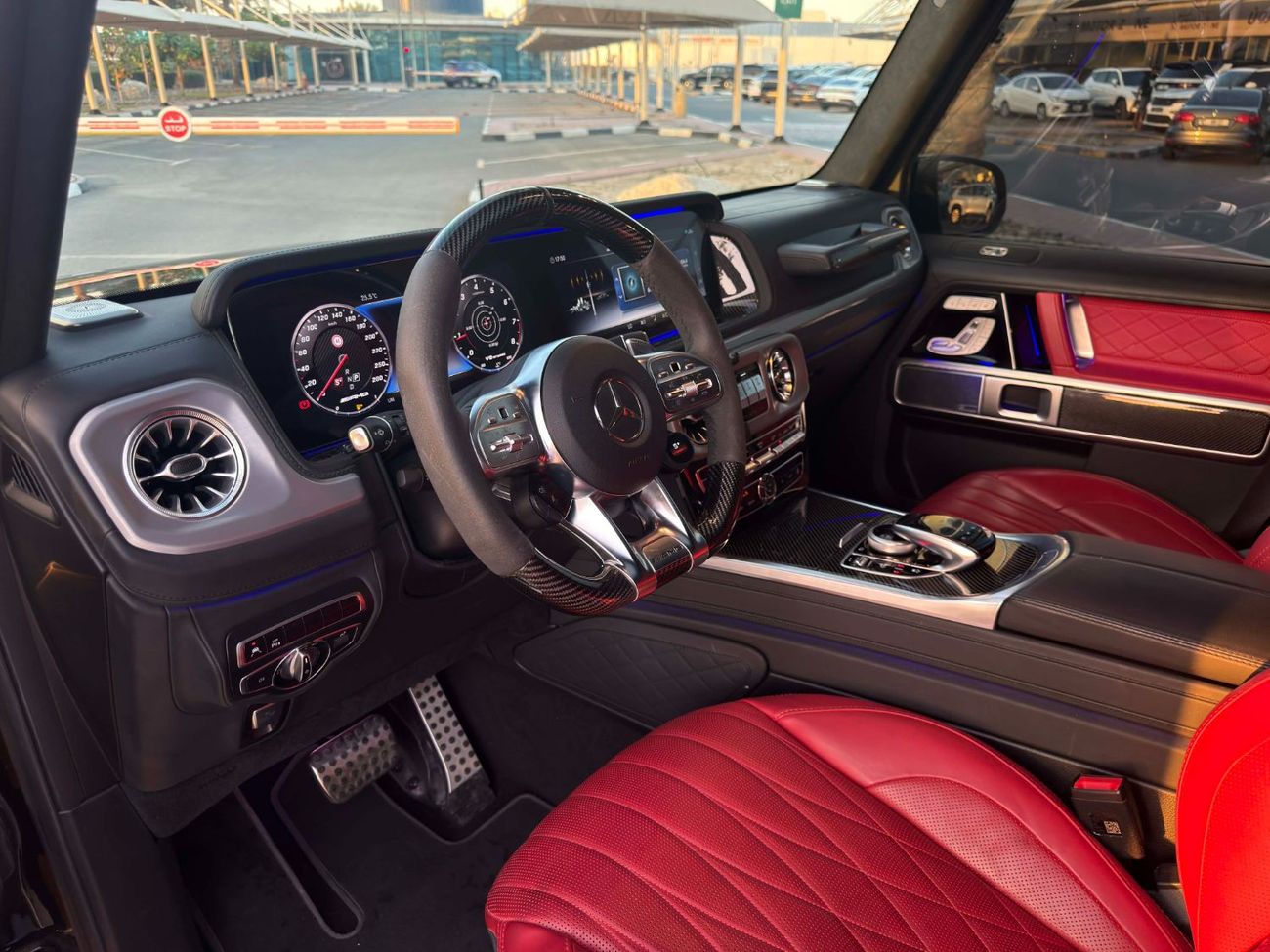 مرسيدس بنز G 63 AMG GCC SPEC NEAT AND CLEAN UNDER WARRANTY