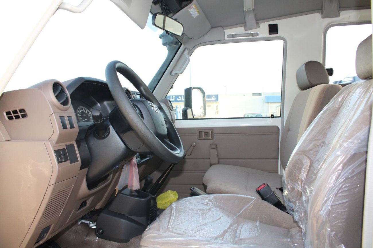 تويوتا لاند كروزر 70 TOYOTA LANDCRUISER 78 2.8L DIESEL GRADE E MANUAL
