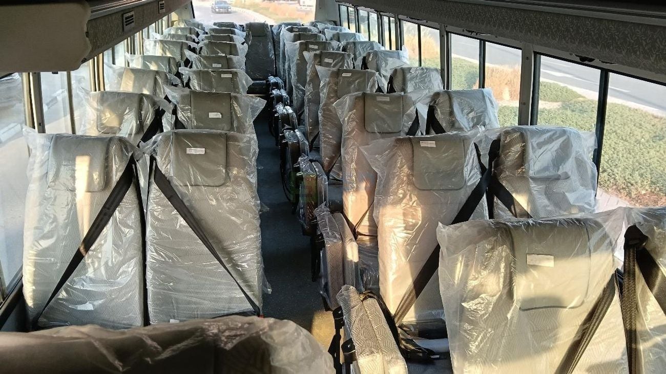 SML Isuzu S7 Bus SML Isuzu S7 Bus 47 Seater A/C MY-2026
