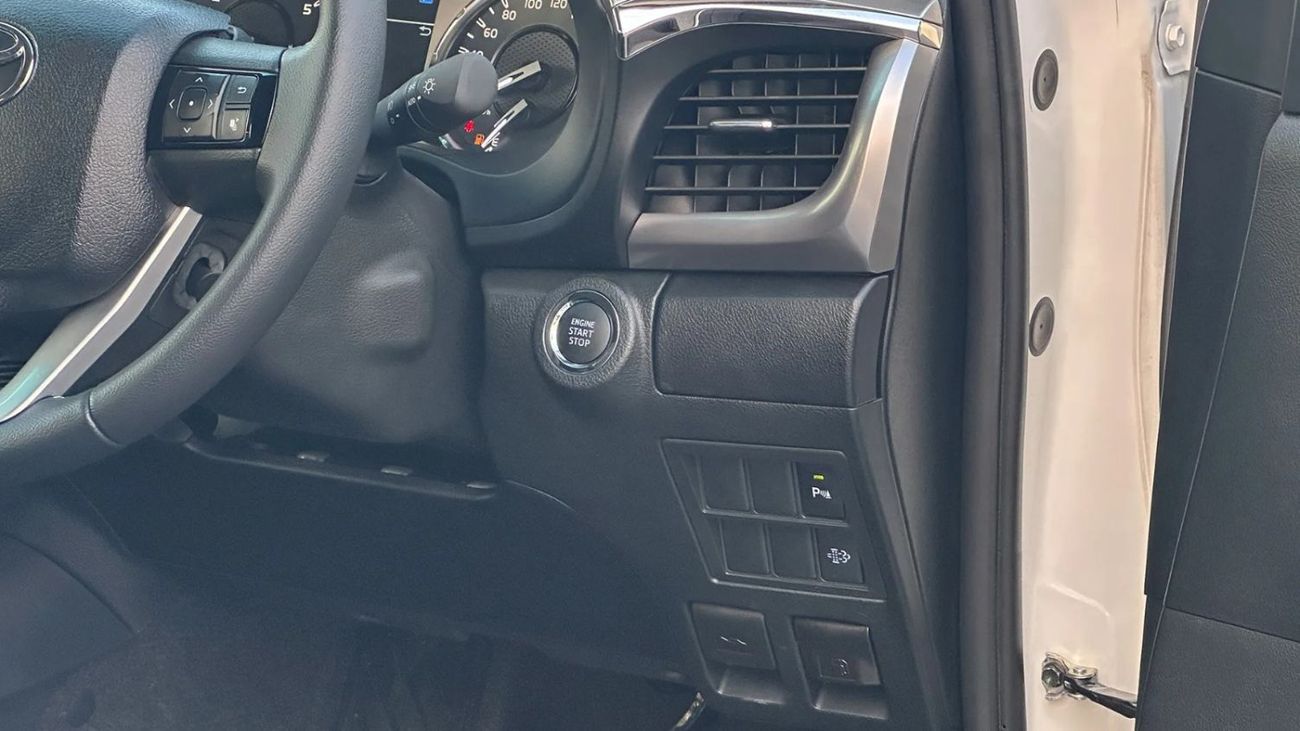 Toyota Hilux 2025 Toyota Hilux 2.8L Diesel 4WD Automatic (RHD)