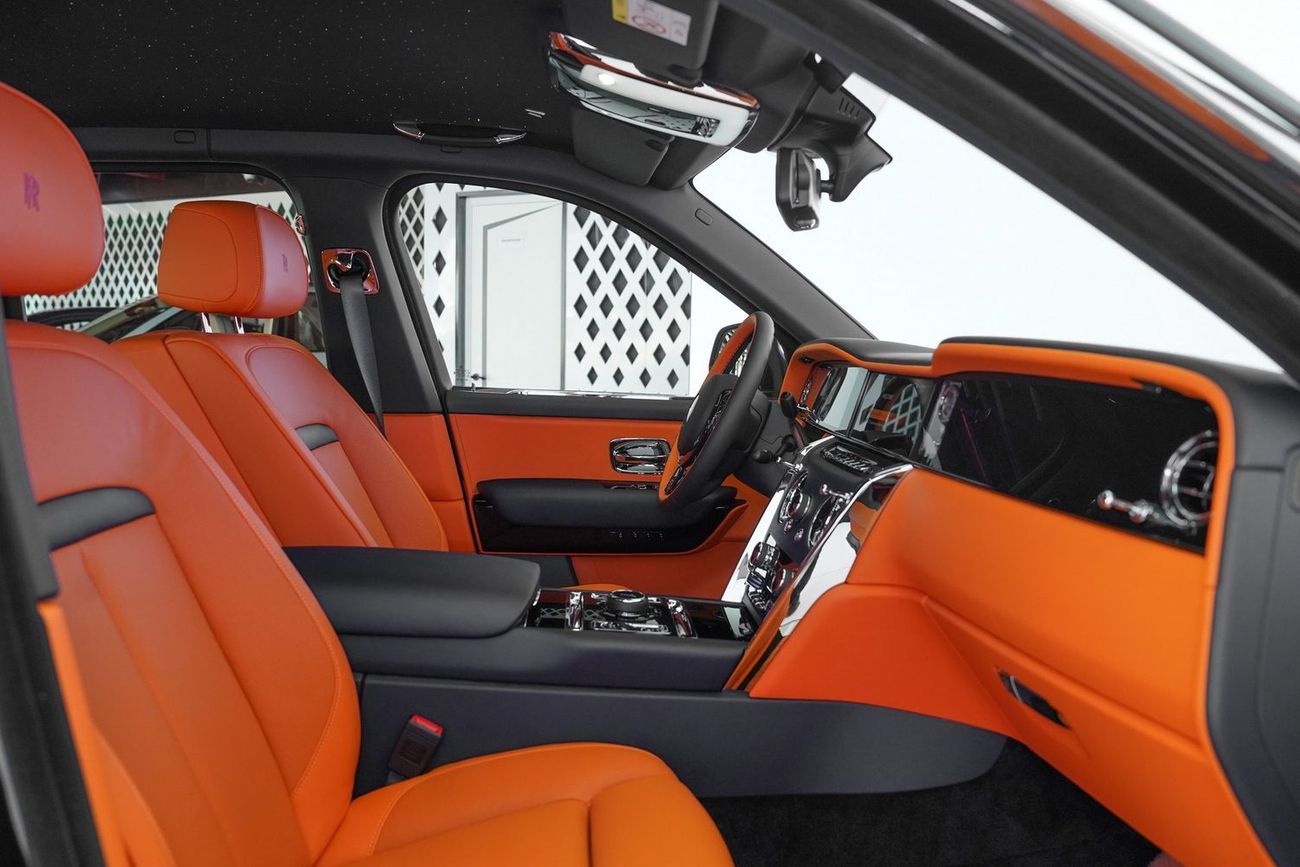 رولز رويس كولينان SILVER BADGE