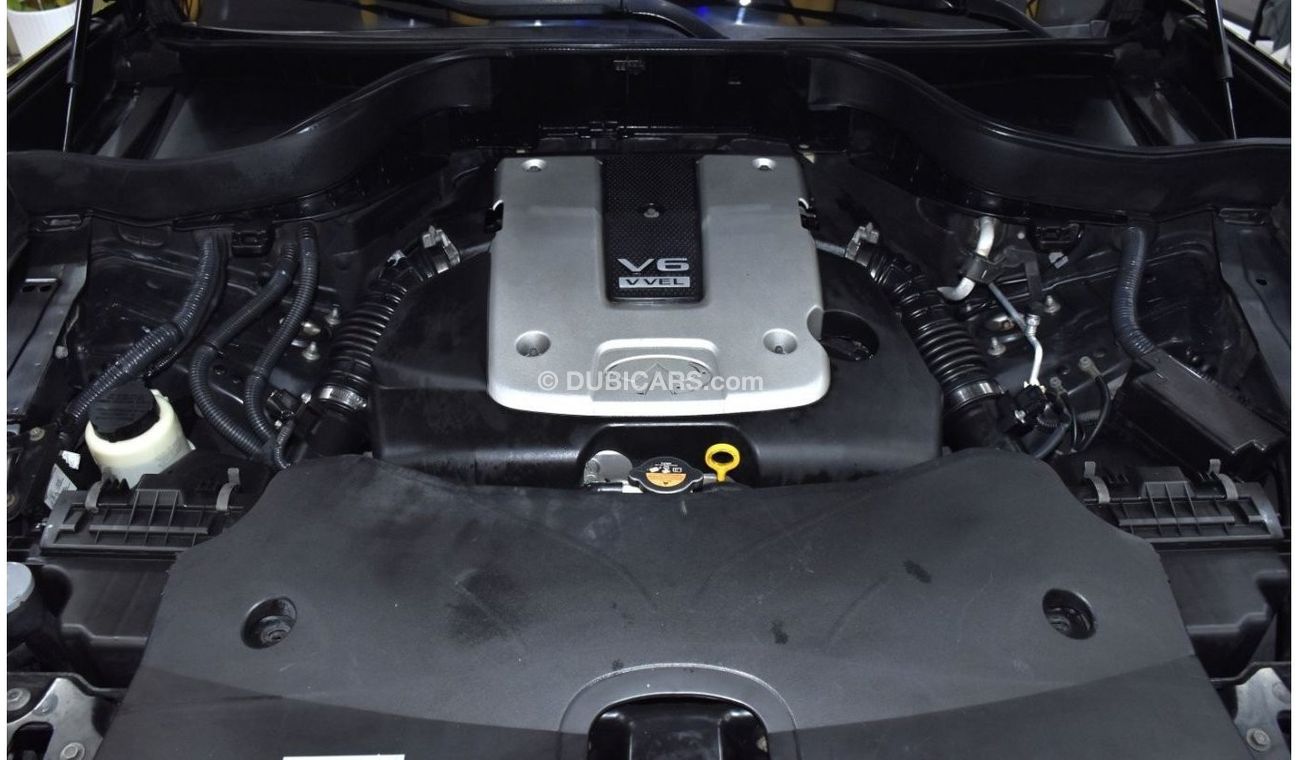 Infiniti QX70 EXCELLENT DEAL for our Infiniti QX70 ( 2014 Model ) in Black Color GCC Specs