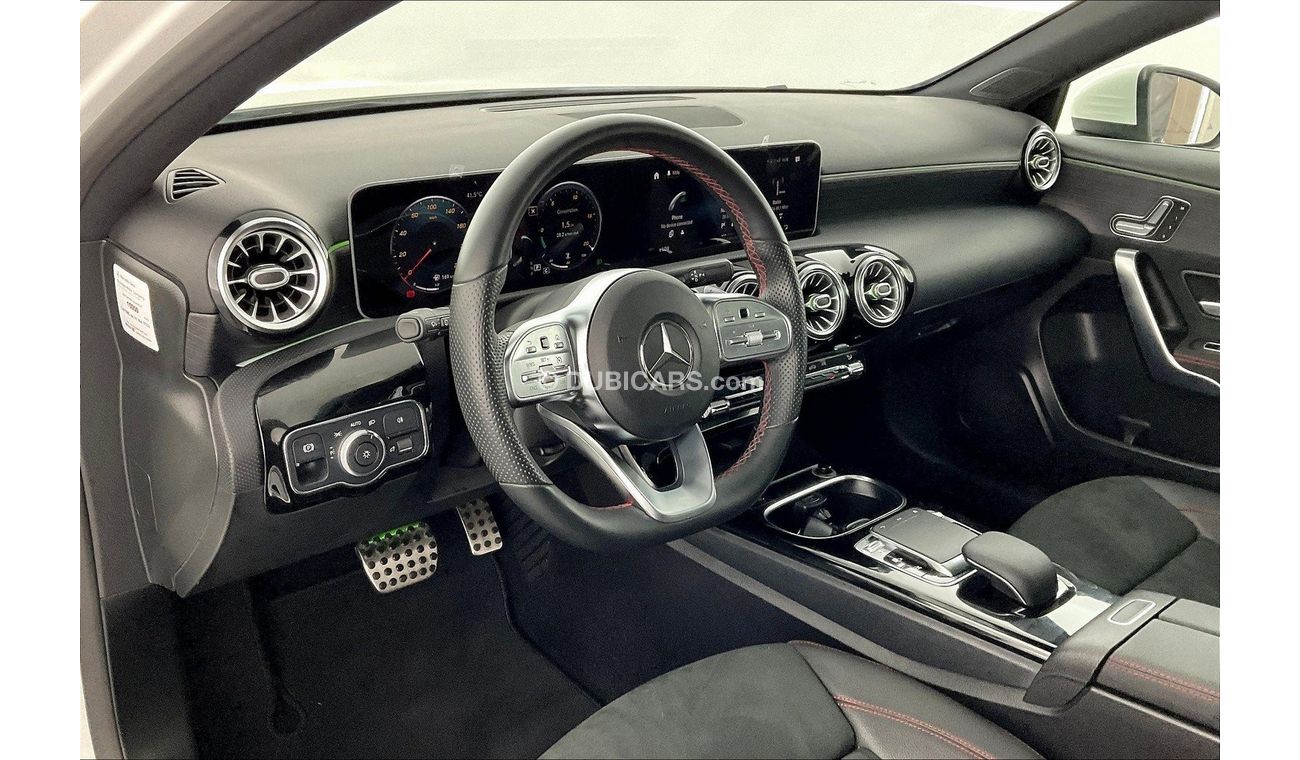 Mercedes-Benz A 250 Premium +