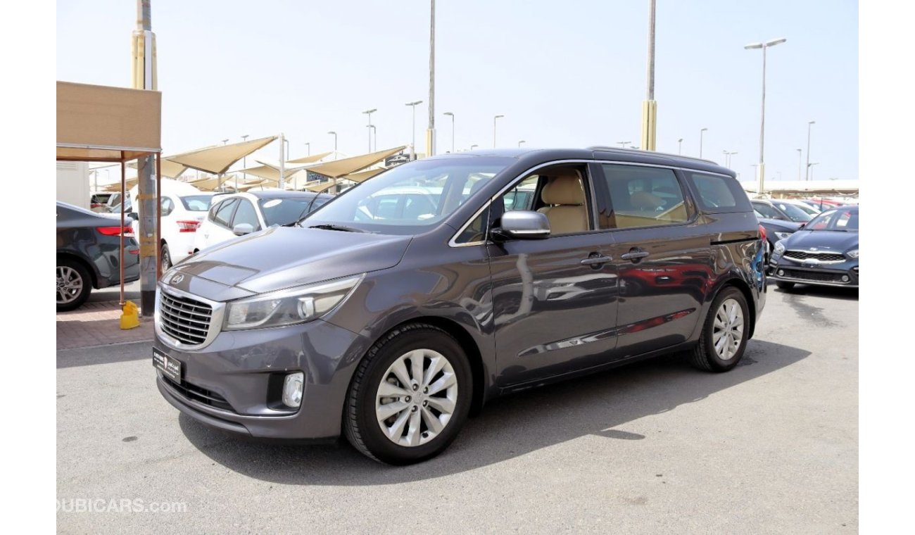 Kia Carnival LX ACCIDENTS FREE - GCC - MID OPTION - PERFECT CONDITION INSIDE OUT