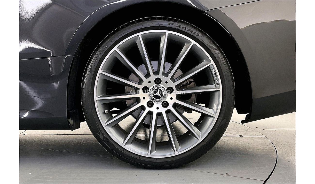 Mercedes-Benz E200 Premium