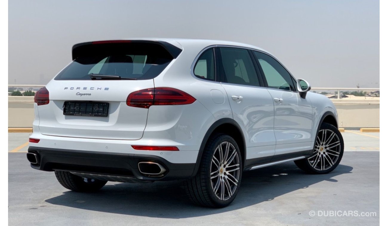 Porsche Cayenne v6 full option- complete agency maintained - under warranty