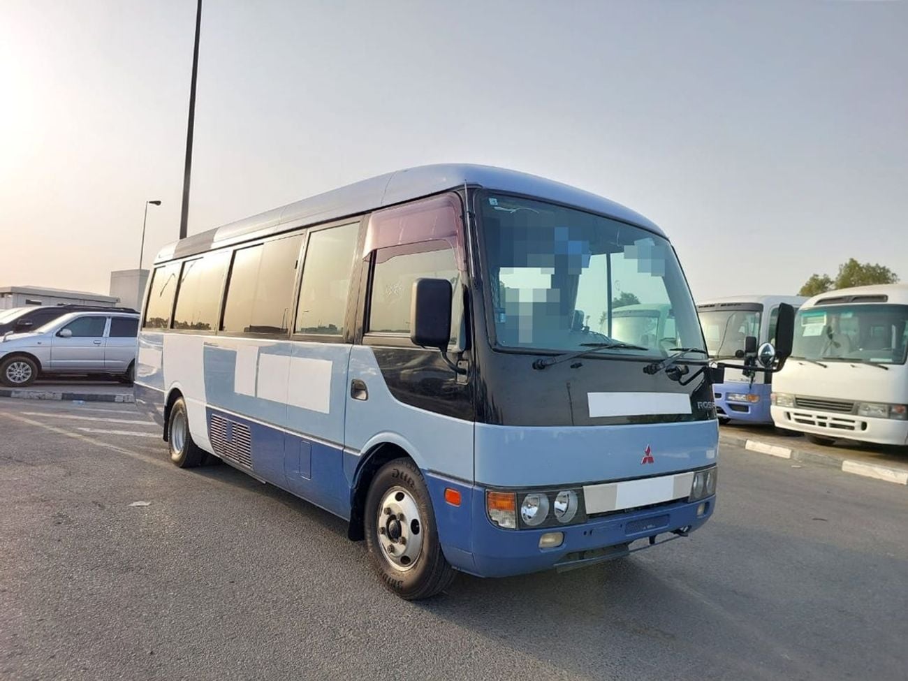 used-mitsubishi-rosa-bus-rhd-2005-model-4-8-l-diesel-manual-pm00107